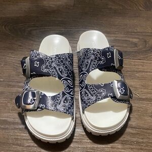 Nine West Women Blue Paisley Sandals